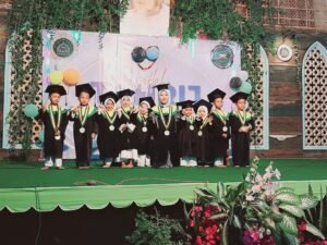 Haflah Tahrij Perdana PAUD dan TK Tahfidz Al Azhaar Lamongan , Santri Hafal Juz Amma dengan Lancar