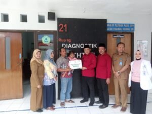 Penyaluran Alat Bantu Dengar dari BAZNAS Tulungagung