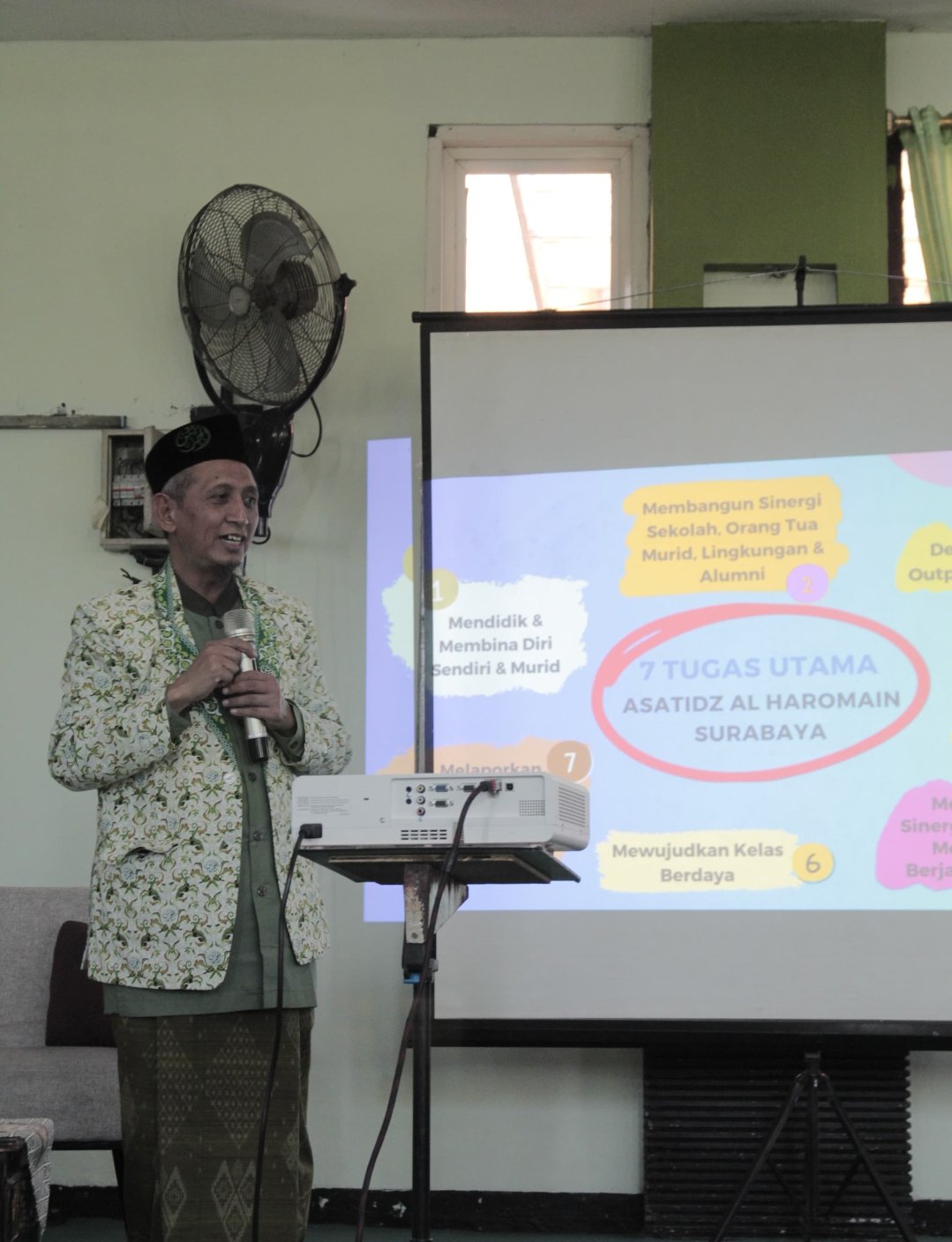 LPI Al Haromain Surabaya Hadirkan Praktisi Pendidikan untuk Tingkatkan Kualitas Guru