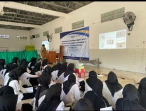 Puskesmas Beji Berikan Edukasi Kesehatan Reproduksi dan Gizi siswa SMK Baitul Izza