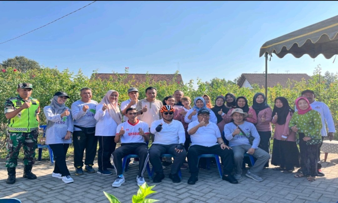 Wali Kota Blitar Gowes di Sananwetan, Pantau Progres Program RT Keren