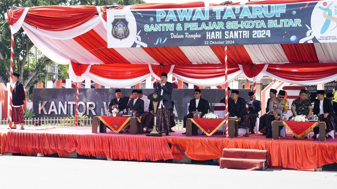 Pawai Ta’aruf Santri Meriahkan Hari Santri Nasional Blitar