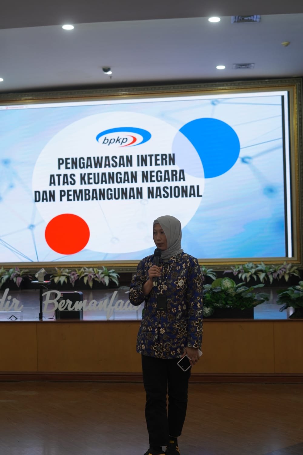 Hima Ekis UNAIR Diterima BPKP di Jakarta
