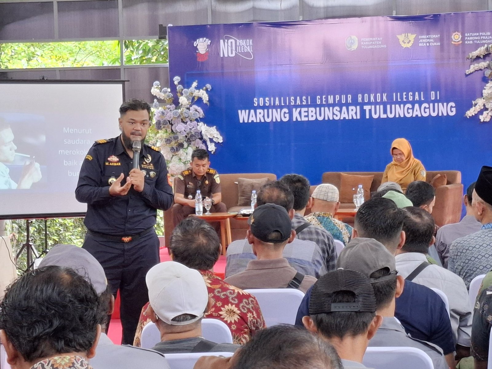 Satpol PP Tulungagung Gencar Sosialisasikan Bahaya Rokok Ilegal