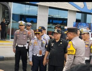 Walikota Blitar Bersama BNN-RI, BNK  dan Kapolres Monitoring Test Urine.