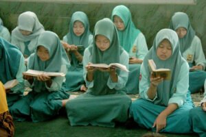 SMP Negeri 1 Boyolangu Gelar Khataman Al-Quran Sambut HAB ke – 79 dan Rajab 1446 H