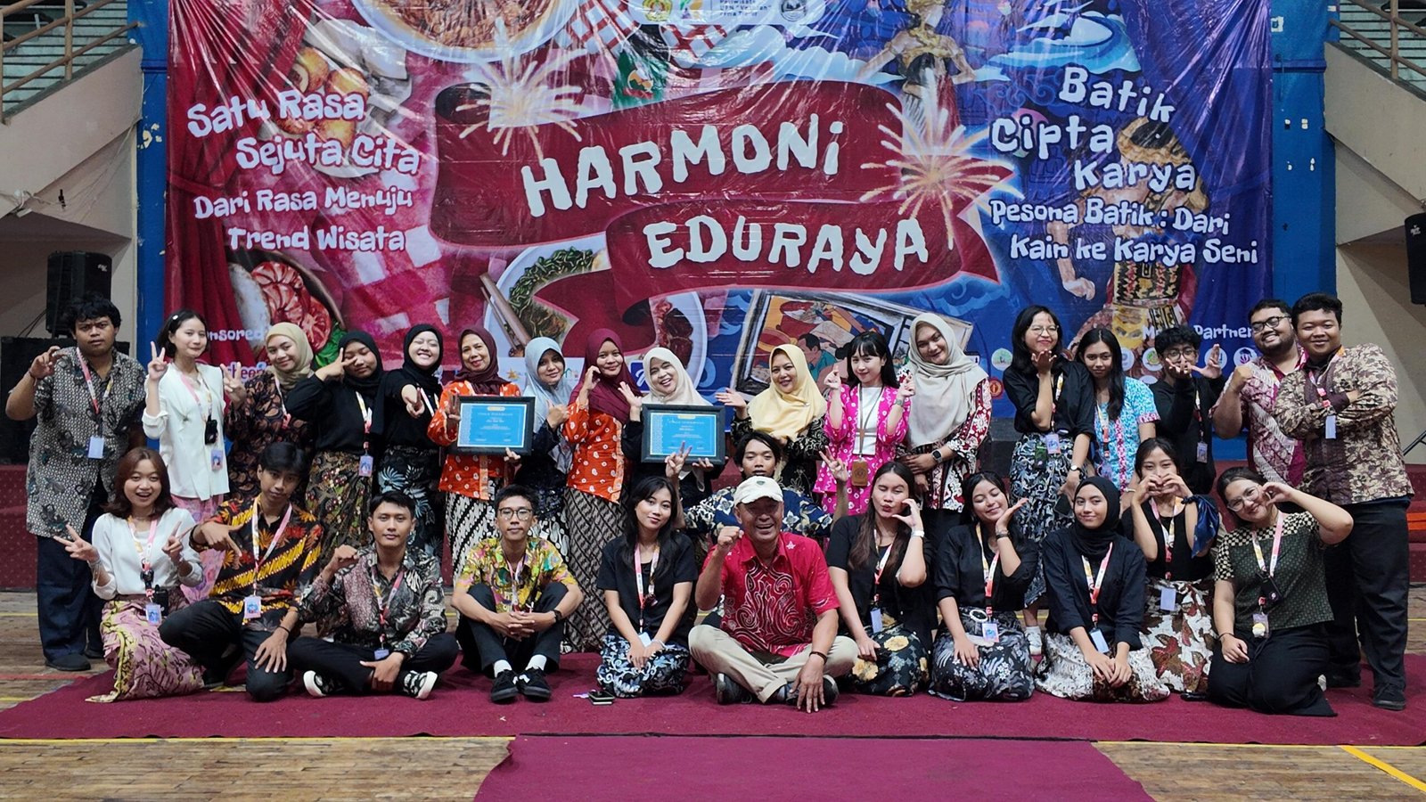 Mahasiswa UPN Jatim Buktikan Kreativitas Lewat Harmoni Eduraya