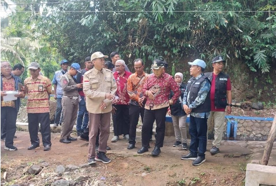Bupati Malang Bersama Dirut Perumda Tirta Kanjuruhan Sambang Desa