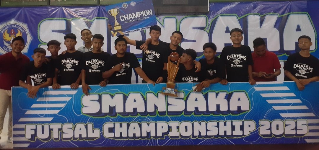 Juara SMANSAKA Futsal Championship 2025, SMPN 1 Ngunut dan SMPN 2 Pare