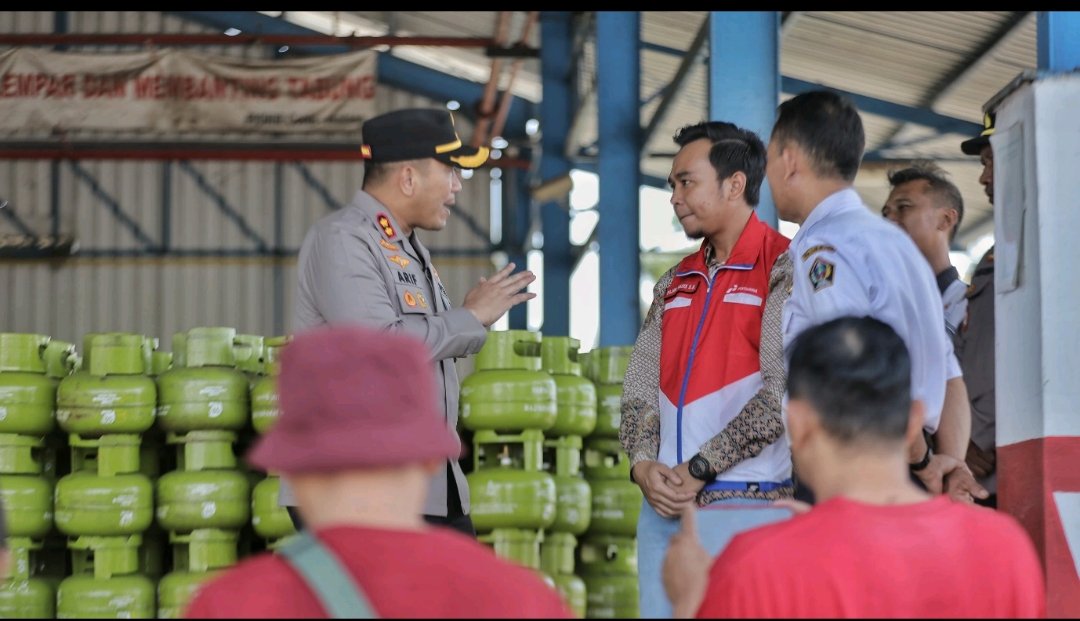 Kapolres Blitar Pastikan Stok LPG 3 Kg Aman dalam Sidak Bersama Pemkab dan Pertamina