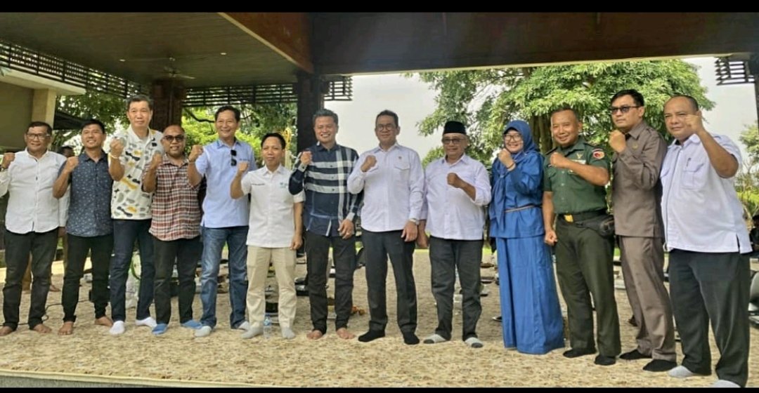 Mendag. RI Resmikan Pasar Nglegok dan Bertemu UMKM Blitar