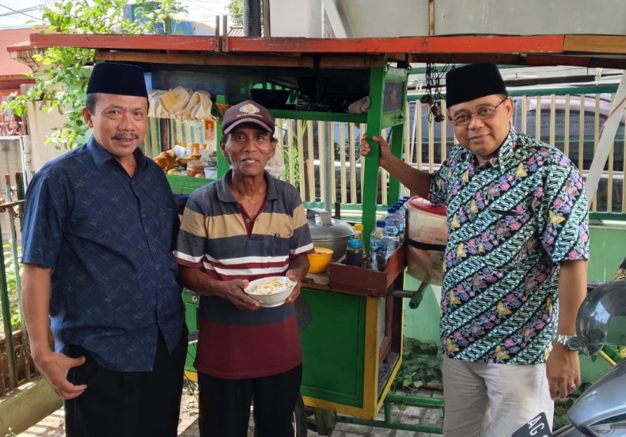 BAZNAS Tulungagung Perkuat Pedagang Kecil Melalui Program Jumat Berkah