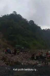Dua Penambang Pasir Tewas Tertimbun Longsoran di Sungai Kaliputih, Blitar