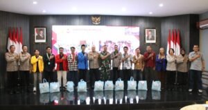 Kapolresta Malang Kota Gelar Bakti Sosial Bersama Mahasiswa