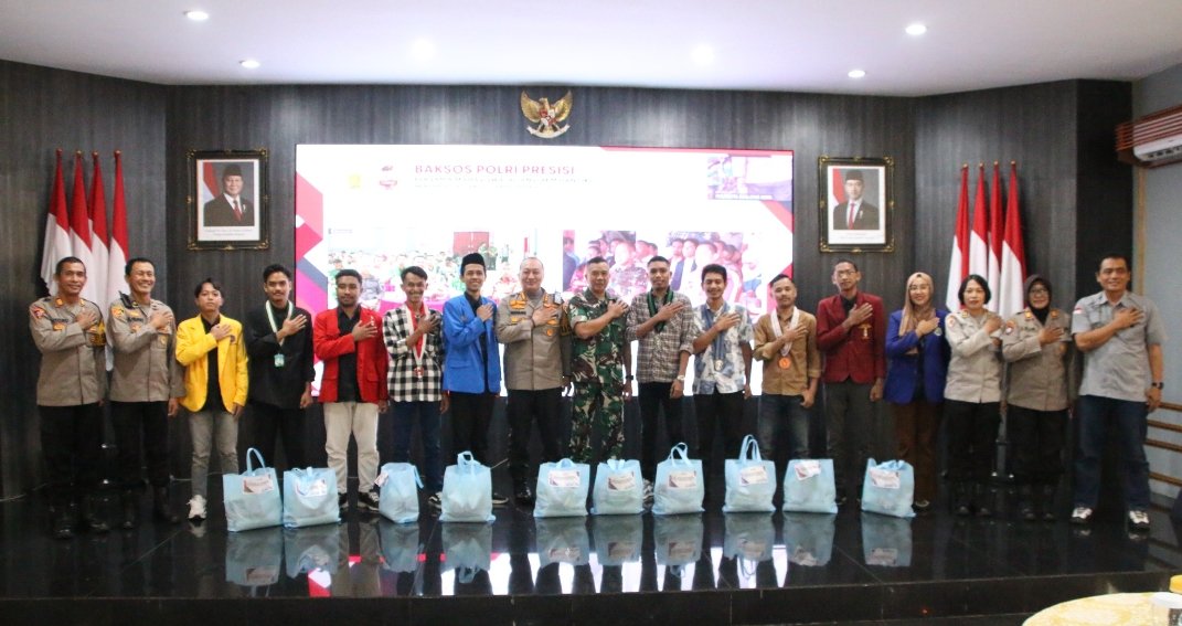 Kapolresta Malang Kota Gelar Bakti Sosial Bersama Mahasiswa