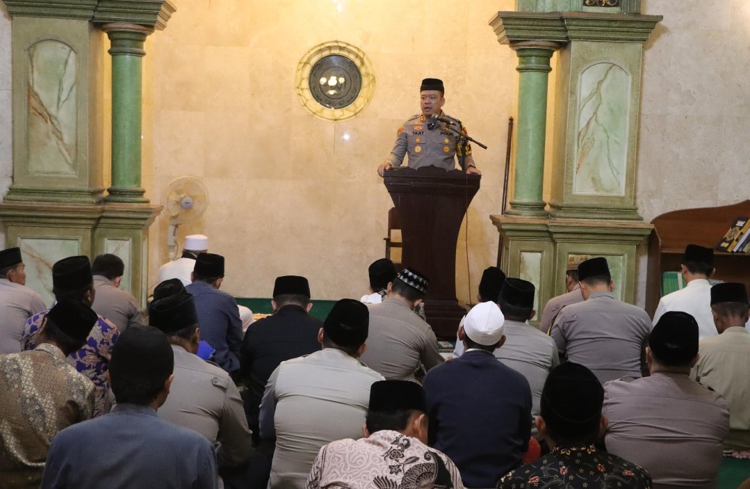 Kapolres Tulungagung Safari Ramadhan 1446 H/2025, Patroli Skala Besar hingga Safari Subuh di Kalidawir