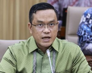 Simon Mantiri: Transparansi dan Komitmen Penegakan Hukum di Pertamina