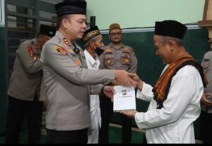 Kapolres Tulungagung Pimpin Patroli dan Safari Subuh di Boyolangu