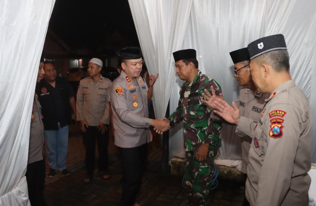 Kapolres Tulungagung Pimpin Patroli Besar, Safari Subuh di Kecamatan Ngantru