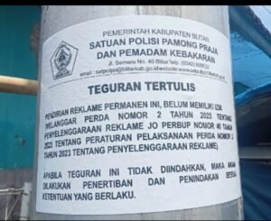 Tim Gabungan OPD Tindak Tegas Papan Reklame Tak Berizin di Blitar