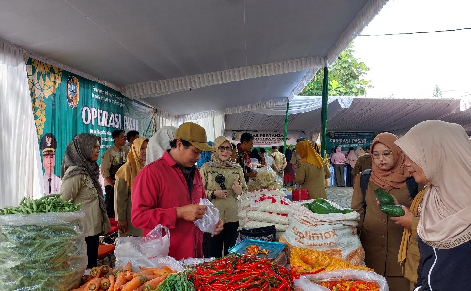Pemkab Tulungagung Gelar Operasi Pasar, Stabilkan Harga Kebutuhan Pokok Jelang Lebaran