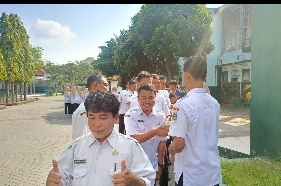 Silaturahmi dan Refleksi Kehidupan dalam Halal Bihalal di SMAN 1 Boyolangu