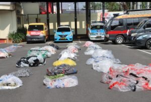 Polres Tulungagung Sita 39 Balon Udara Liar, 16 Pelaku Diamankan
