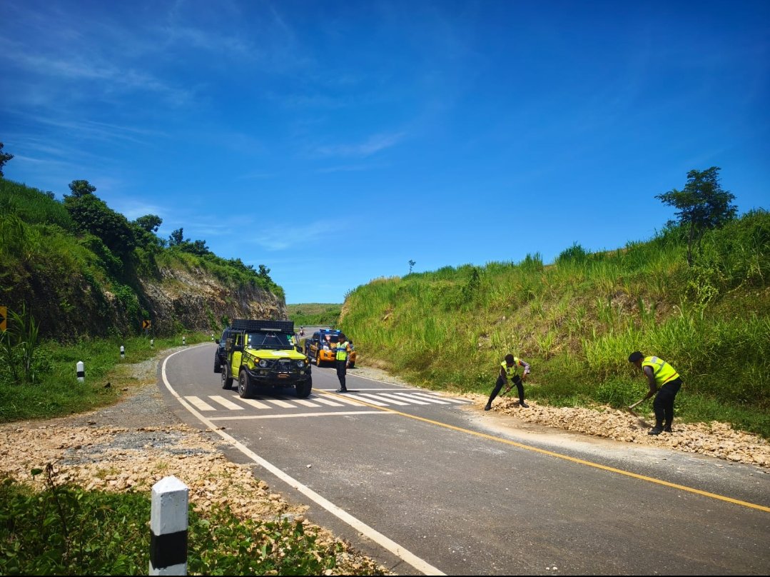 Patroli Preventif Polres Blitar: Bersihkan JLS dan Tekan Kriminalitas serta Laka Lantas