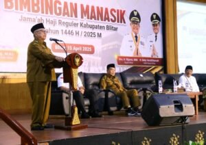 Bupati Blitar Gelar Manasik Haji Tahun 2025 untuk Calon Jemaah