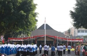 Bupati Malang Pimpin Upacara Hardiknas 2025