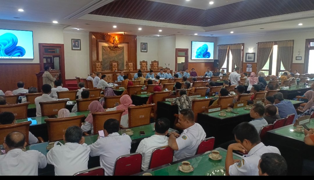 Petani  “Berontak”! Saat Hearing dengan Komisi B DPRD Tulungagung
