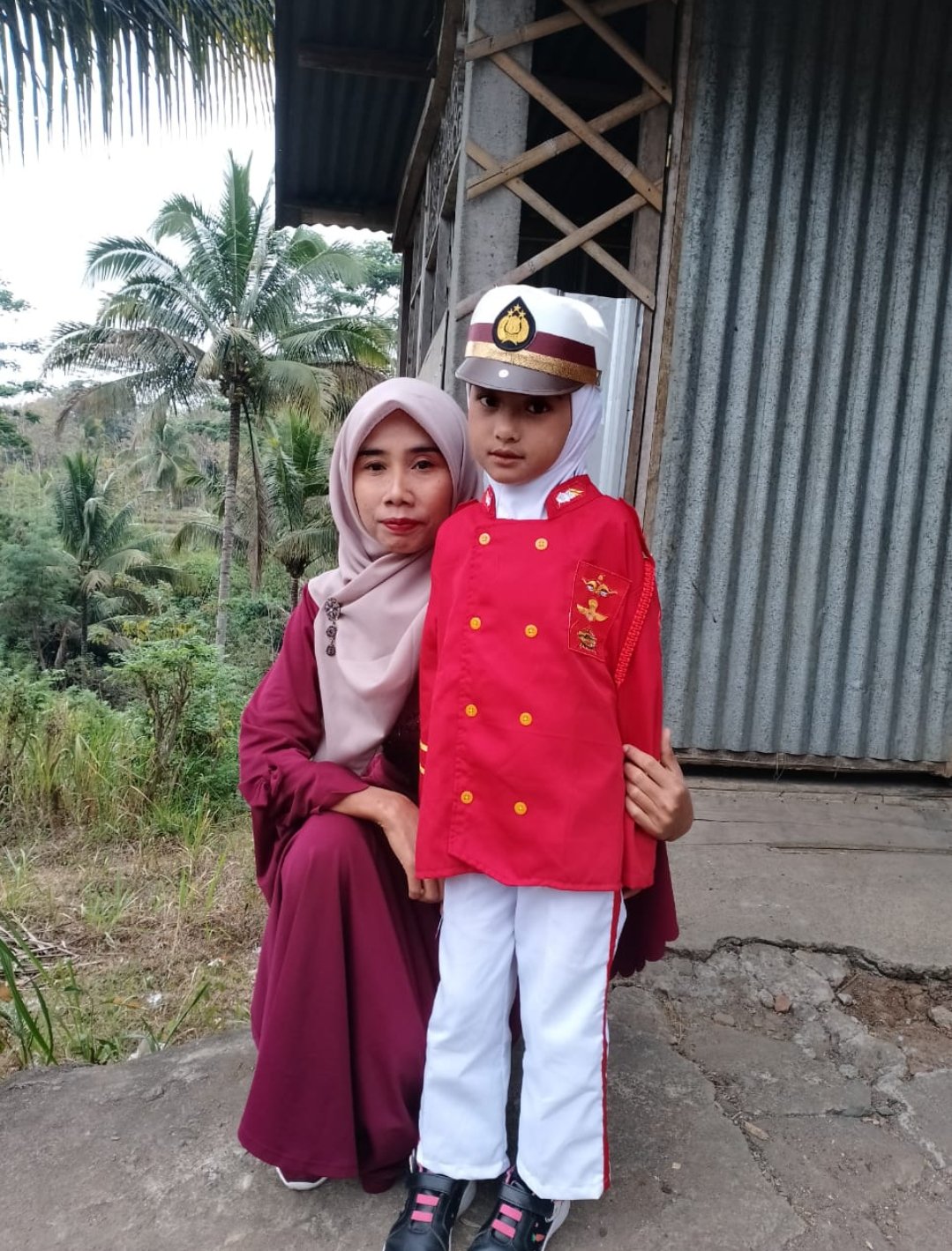 Jasad Ibu Eti (38) Ditemukan Utuh, Anaknya Masih Dicari setelah Hanyut di Sendang Bedog