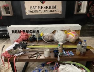 Kapolres Tulungagung Gagalkan Penerbangan Balon Udara Liar Saat Lari Pagi