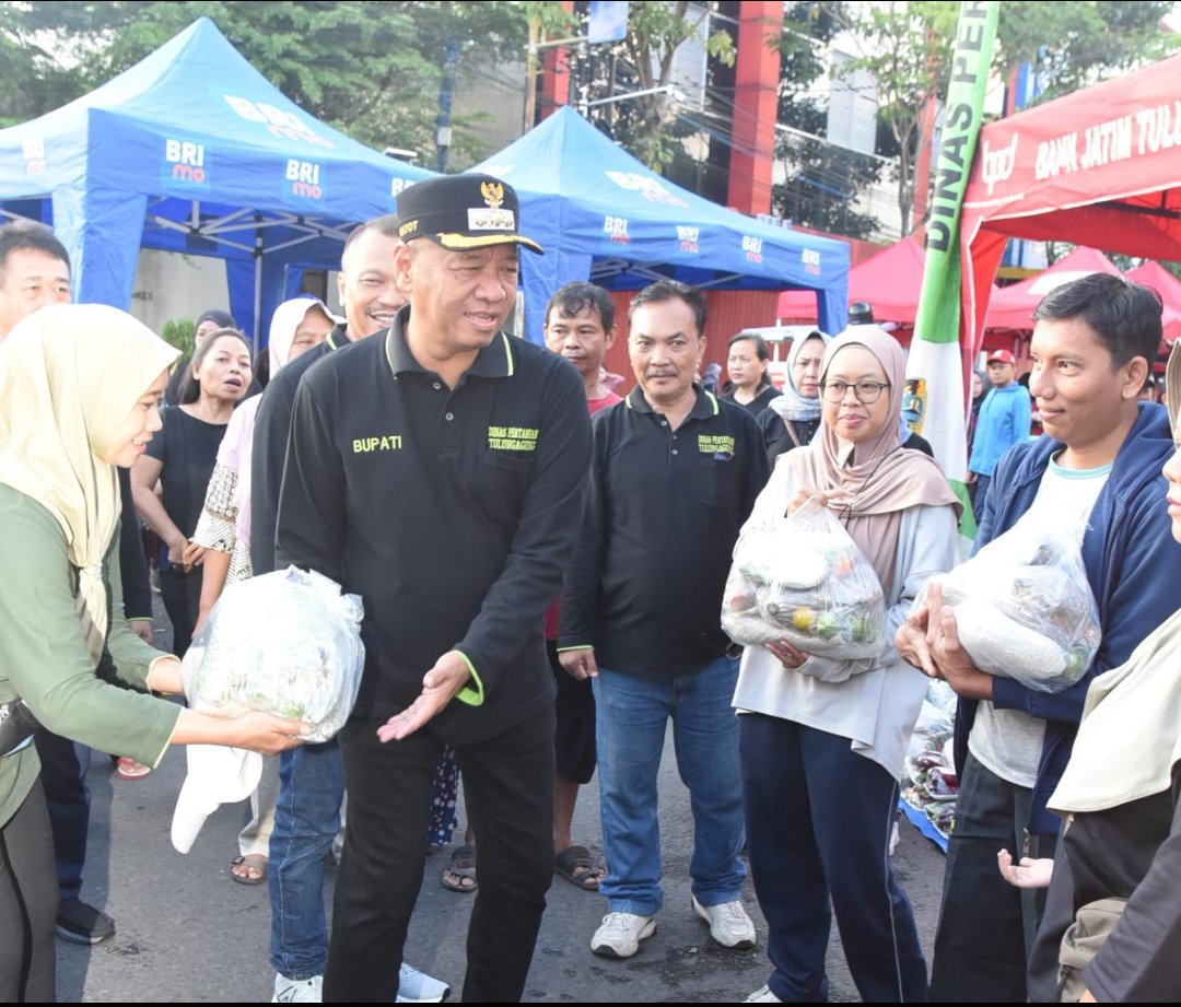 Bupati dan Petani Tulungagung Berbagi, Wujud Syukur di CFD Hari Krida Pertanian ke-53