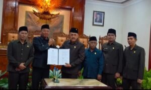 DPRD dan Pemkab Tulungagung Sepakati Perubahan Perda Pajak dan Retribusi Daerah