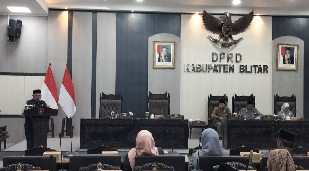 DPRD Blitar Gelar Paripurna, Fraksi GPD Apresiasi Raihan WTP dan Soroti Pemerataan Pembangunan