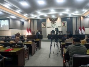 Paripurna DPRD Blitar: Fraksi Apresiasi WTP, Soroti Pembangunan