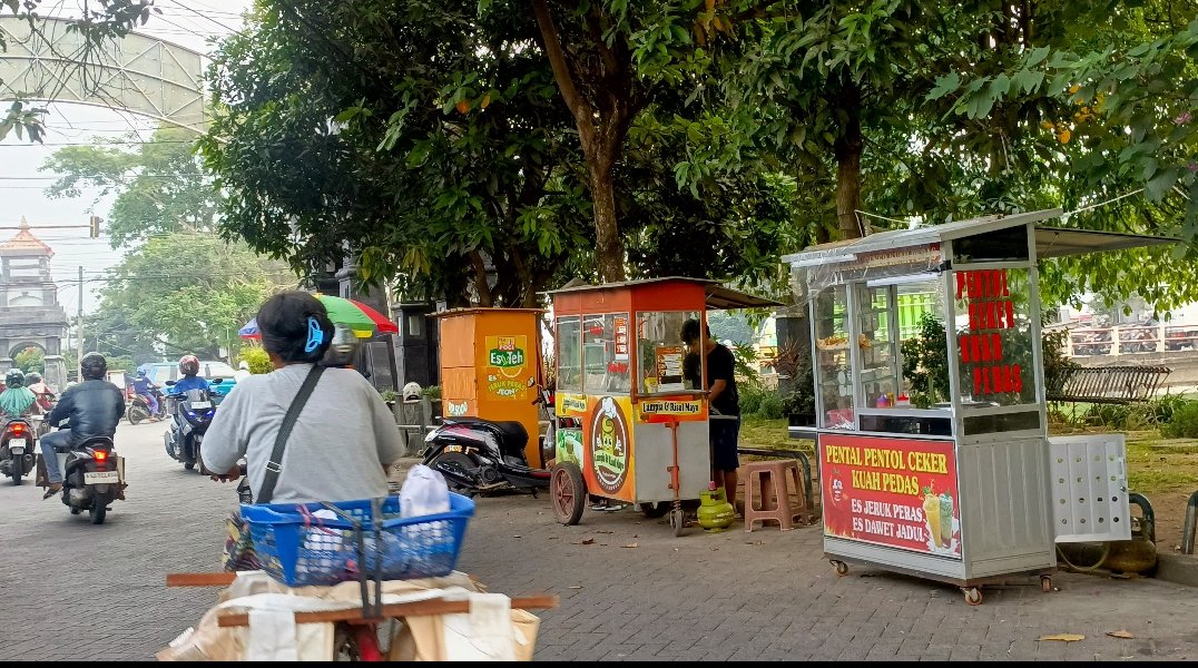 Pemkab Tulungagung Menata PKL PINKA, Menata Hati: Demi Kelancaran Lalu Lintas dan Ekonomi Mikro Berkibar