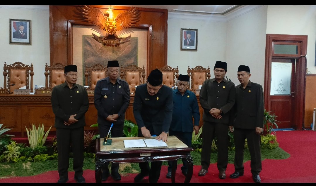 Ranperda APBD Tulungagung Disahkan, DPRD Tekankan Pemerataan dan Efisiensi Anggaran