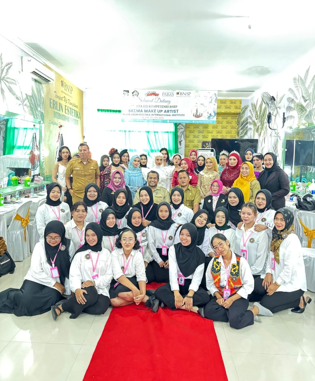 Sang Kapten Cetak MUA Profesional Lewat Sertifikasi Berbasis Klaster Kompetensi