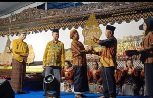 Pentas Wayang “Bima Suci” Menyatu dengan Alam: Desa Kendalbulur Gaungkan Perdes Lingkungan Lewat Budaya Leluhur