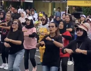 Senam Bareng di 0 KM, Lustrum Pertama  Fakultas Sosial Humaniora Universitas Bhineka