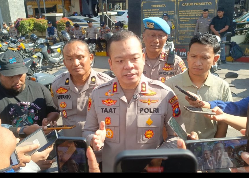 Kapolres Tulungagung AKBP Taat Resdi Apresiasi Dedikasi Anggota Merawat Kendaraan Dinas