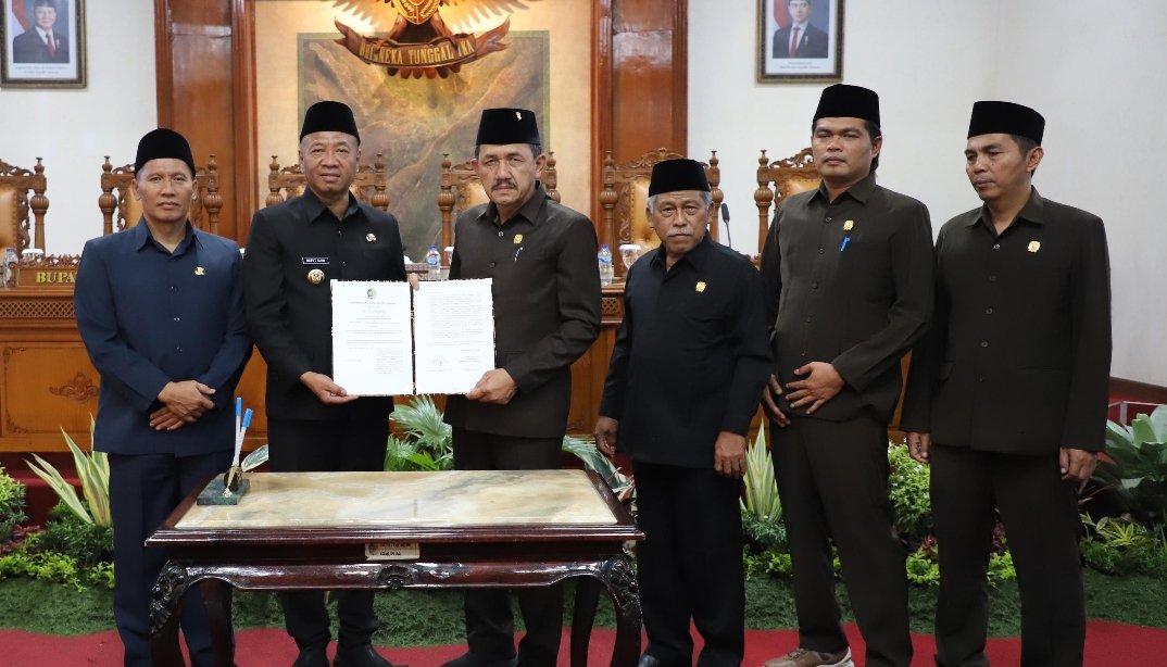 Rapat Paripurna DPRD Sahkan RPJMD Tulungagung 2025–2029