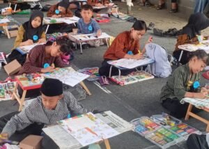Keris dalam Goresan, Ratusan Siswa SD Meriahkan Festival Budaya Spiritual Tulungagung