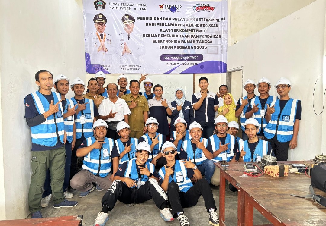 DBHCHT Meningkatkan Kompetensi Teknisi Lokal: SKEMA PEMELIHARAAN DAN PERBAIKAN ELEKTRONIKA RUMAH TANGGA Hadirkan Energi Baru di Kabupaten Blitar