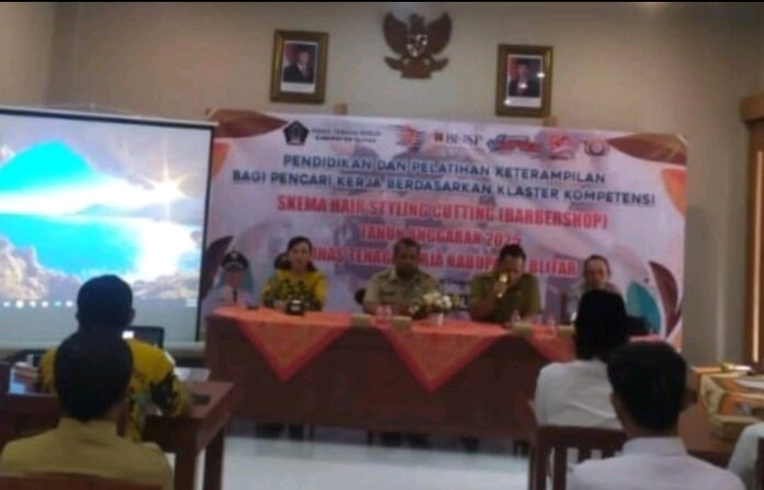 Pemkab Blitar Cetak Barber Bersertifikat BNSP, Siap Jawab Tantangan Industri Digital