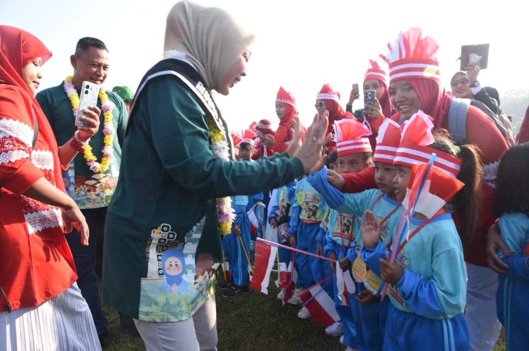 Bunda PAUD Sidoarjo Gaungkan Deklarasi Satu Tahun PAUD Pra SD di Peringatan Hari Anak Nasional