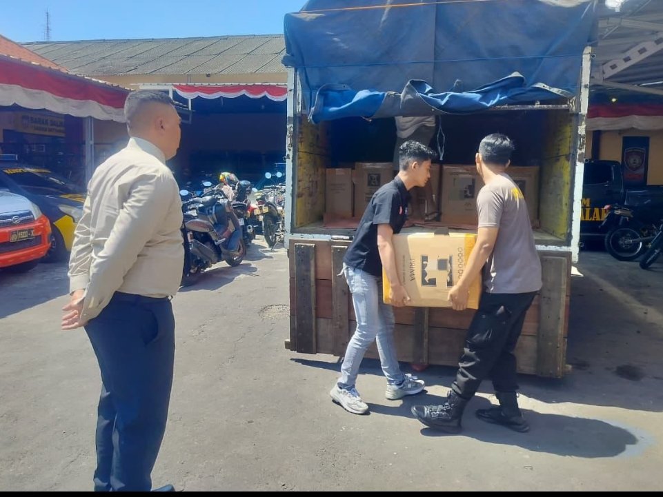 Polres Jember Ciduk Dua Warga Malang, Penyelundupan Ribuan Botol Arak Bali Digagalkan