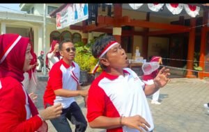 Bakesbangpol Tulungagung Gelar Lomba Agustusan, Penuh Tawa dan Kebersamaan